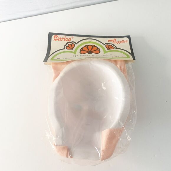 Darice Craft Supplies Fabric Doll Mask 3.5" #1229 Hong Kong Vintage NOS - Picture 2 of 3